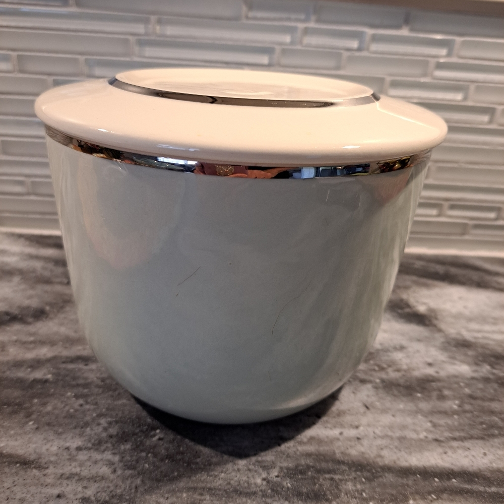 Vtg Ballerina Bowl Universal Ballerina Mist Refrigerator Bowl. Mint Green